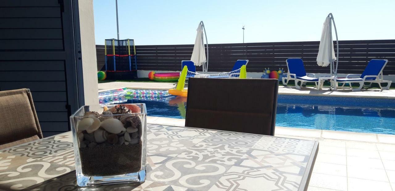 "Fun In The Sun" Villa Пея Екстериор снимка